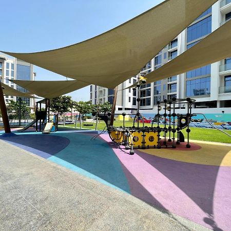 Hyatt Place Dubai Jumeirah Residences Bagian luar foto