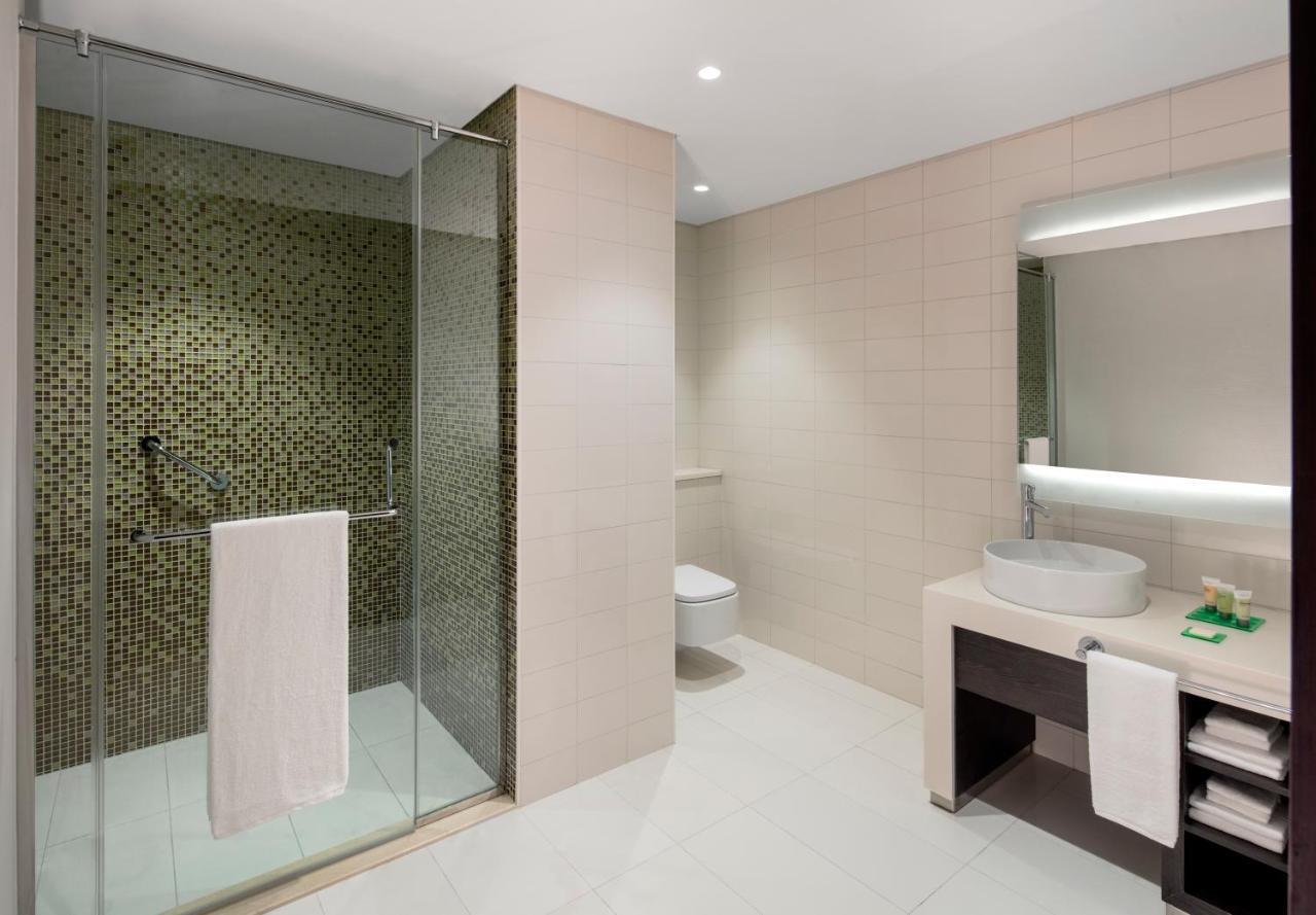 Hyatt Place Dubai Jumeirah Residences Bagian luar foto